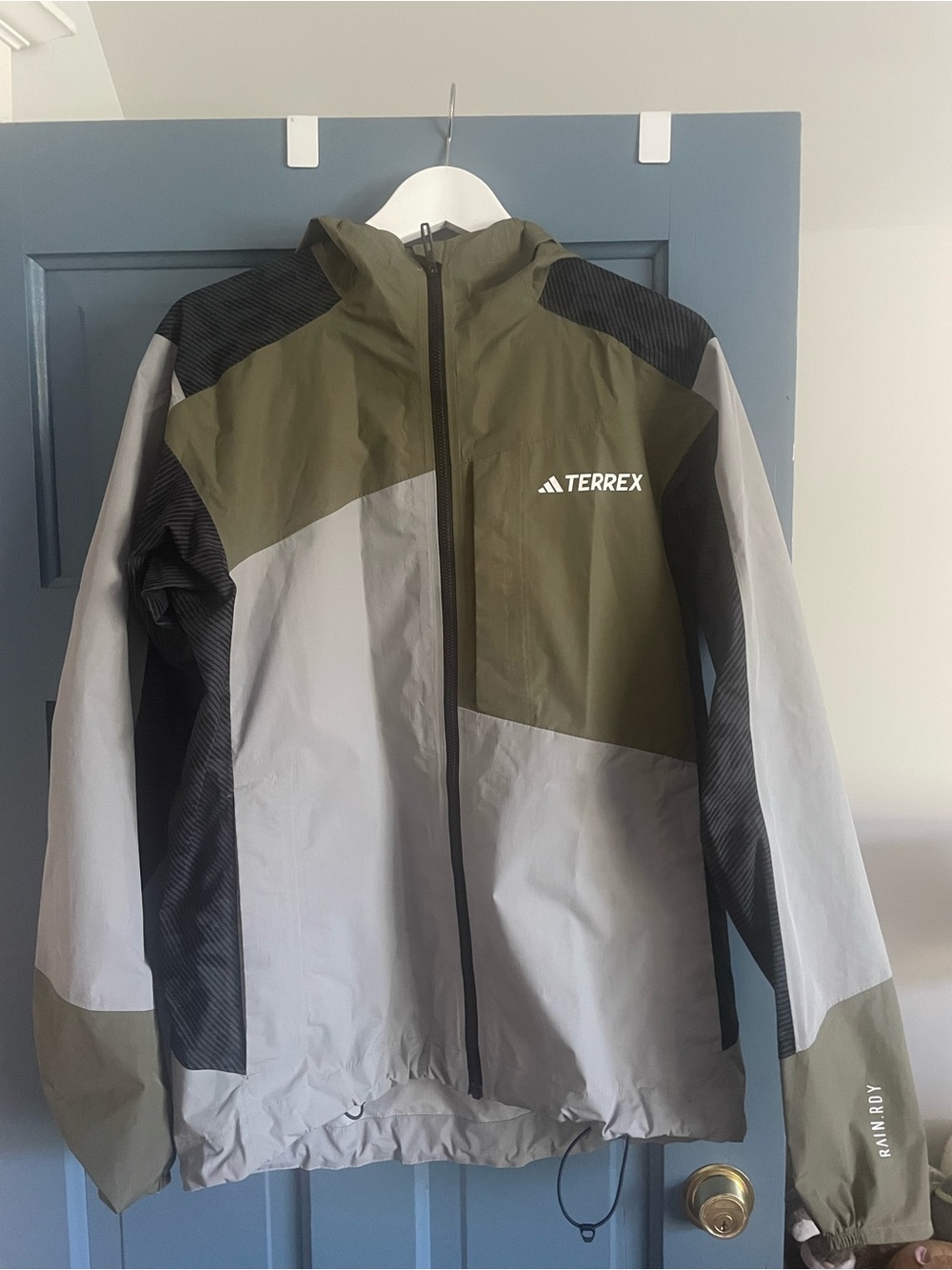 adidas Terrex Olive, Gray & Black Men's Waterproof Jacket. Slim fit